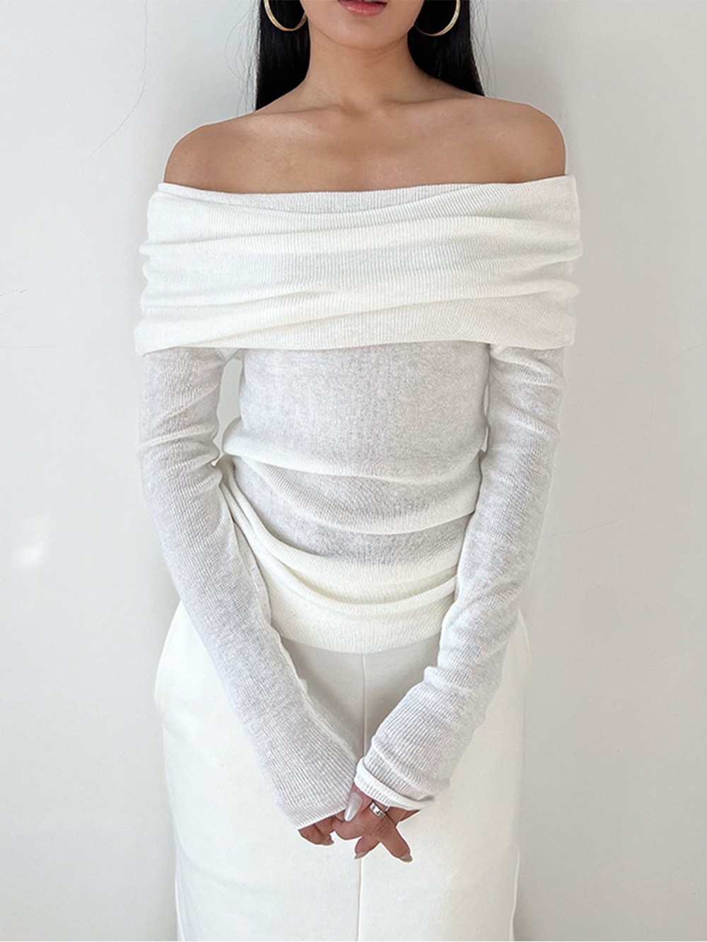 Commense Off-the-Shoulder Cream Knit Sweater